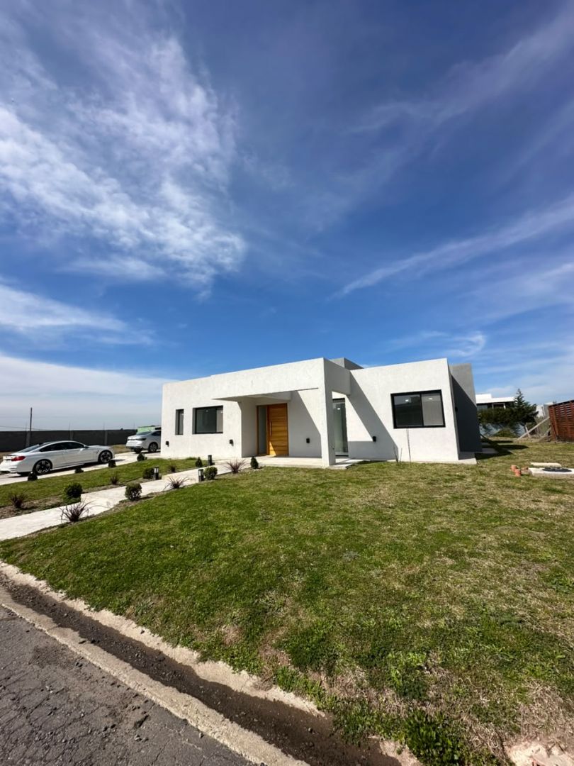 Casa en SARGENTO CABRAL 5600