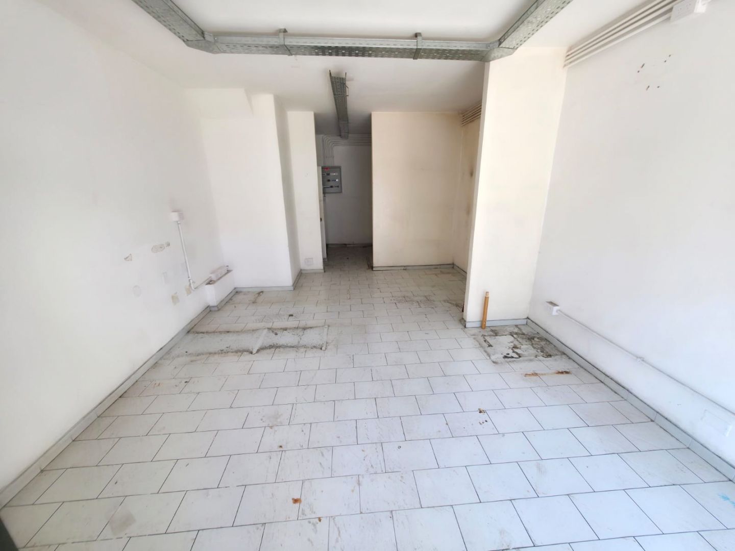 Local Comercial en Alquiler en General San Martin, G.B.A. Zona Norte