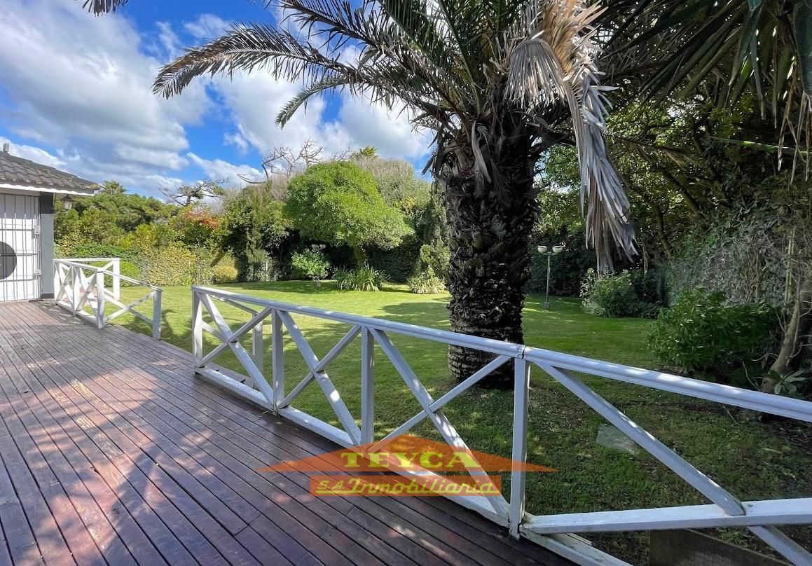 Casa en venta Lasalle 4 ambientes