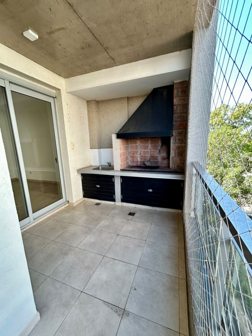 Departamento en Avenida Coloniza 900