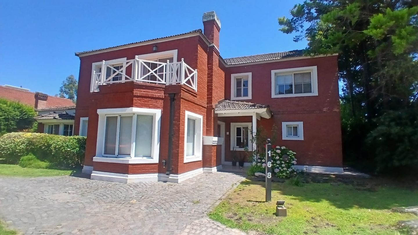 VENTA DE CASA EN Esteban Echeverría - 2