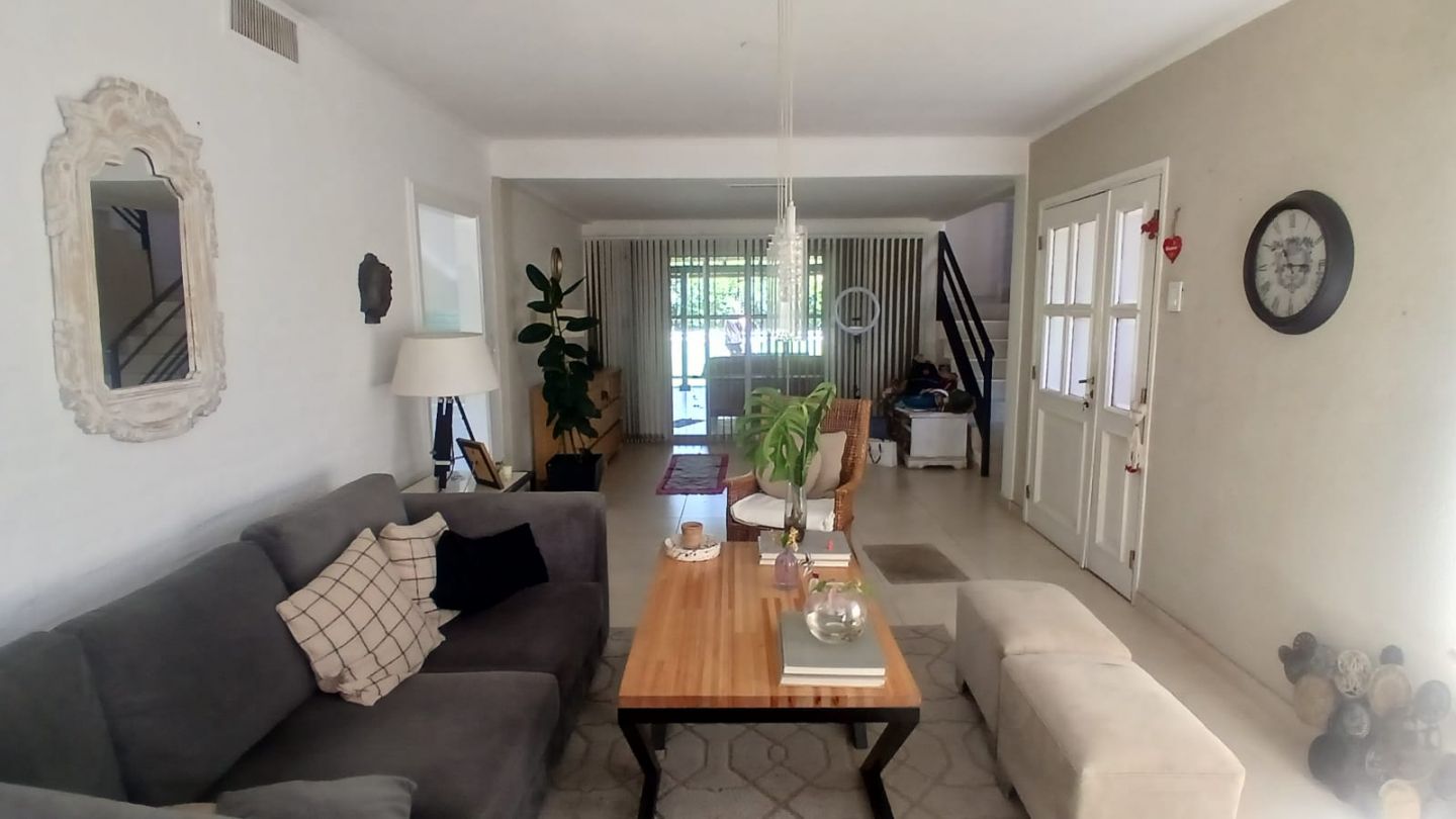 VENTA DE CASA EN Esteban Echeverría - 4