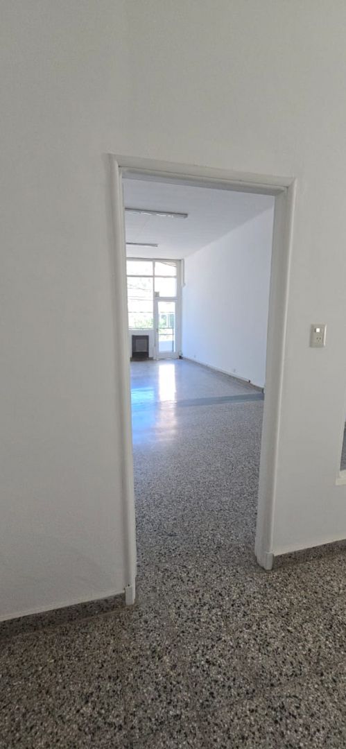 ALQUILER DE OFICINA EN Neuquén - 41