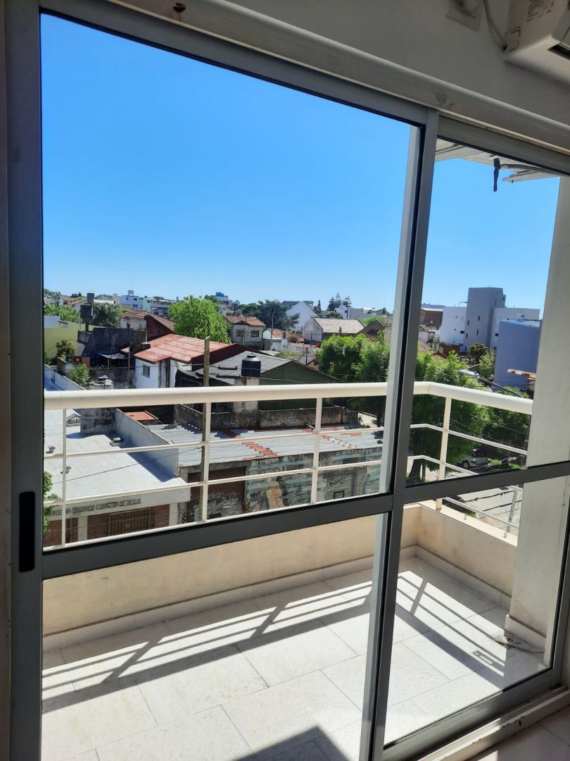 VENTA DE DEPARTAMENTO EN Tres de Febrero - Caseros - 20
