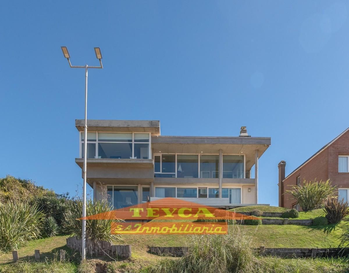 Casa en venta  6 ambientes
