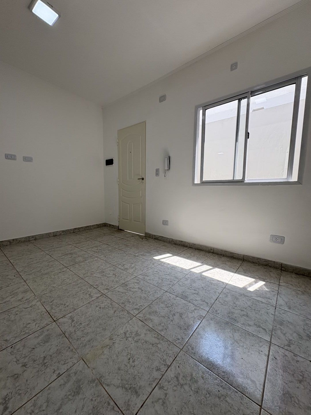 ALQUILER DE DEPARTAMENTO EN Lanús - Gerli - 6