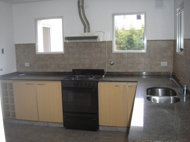 Casa en Alquiler en Ituzaingo, G.B.A. Zona Oeste