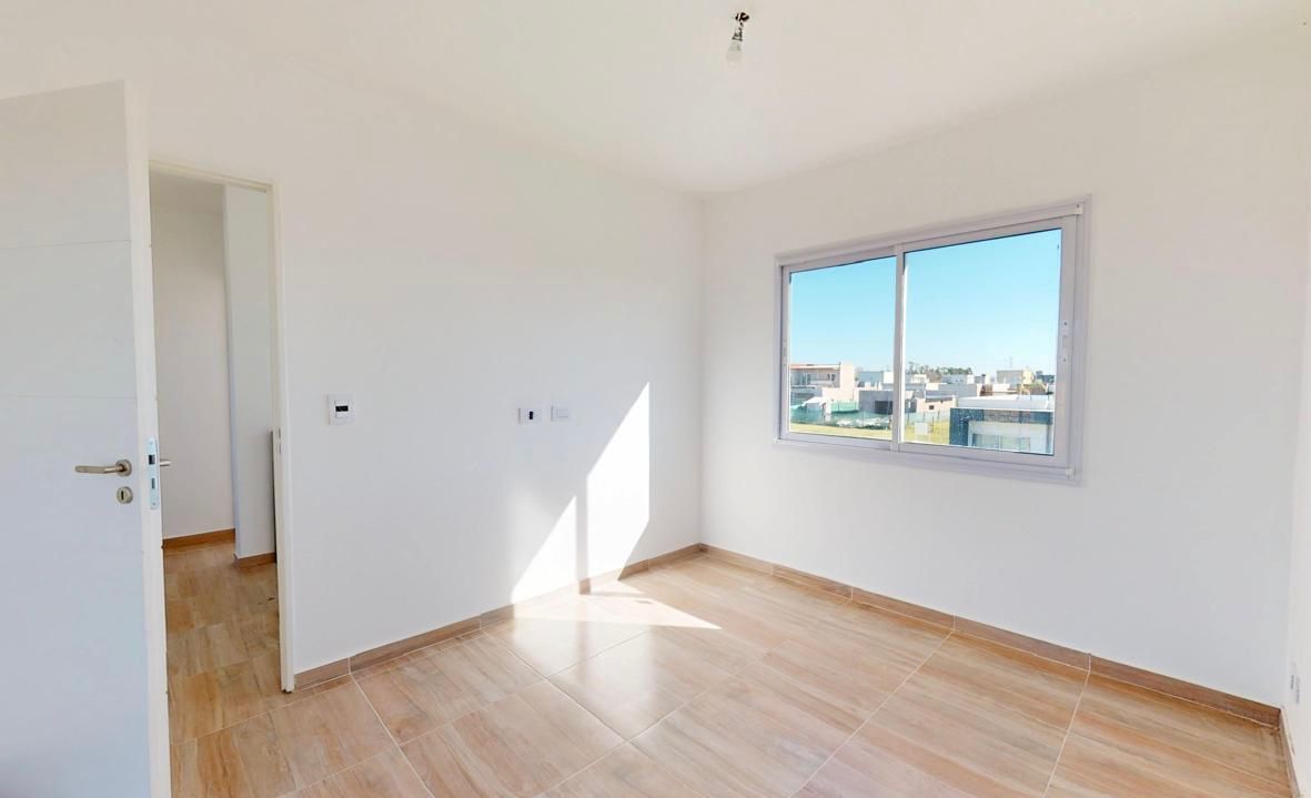 VENTA DE CASA EN Ezeiza - Laguna Azul - 18