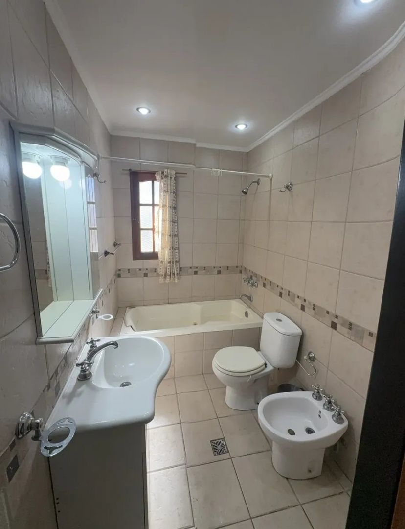 Casa EN ALQUILER