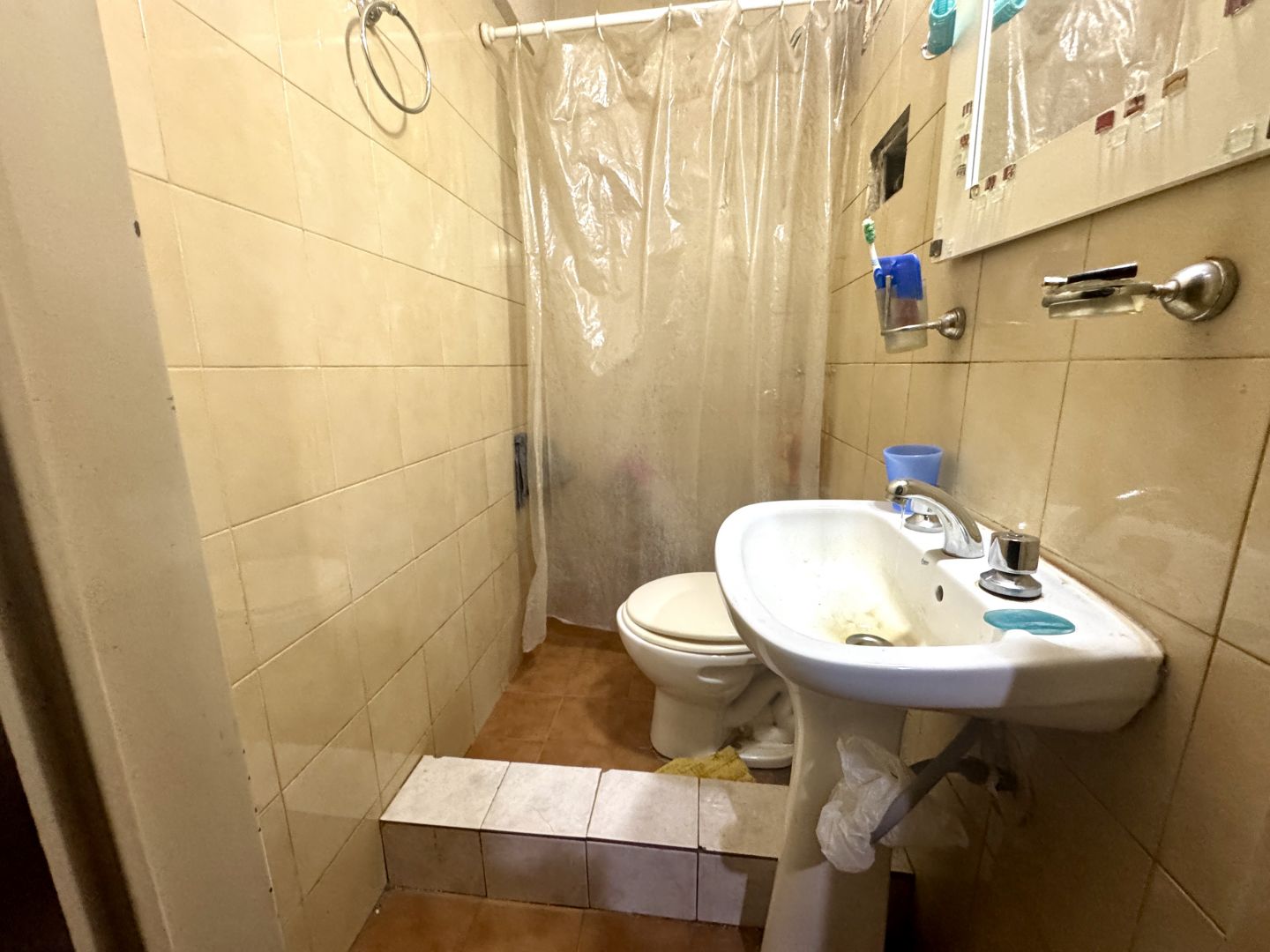 VENTA DE DEPARTAMENTO EN Tres de Febrero - Caseros - 41