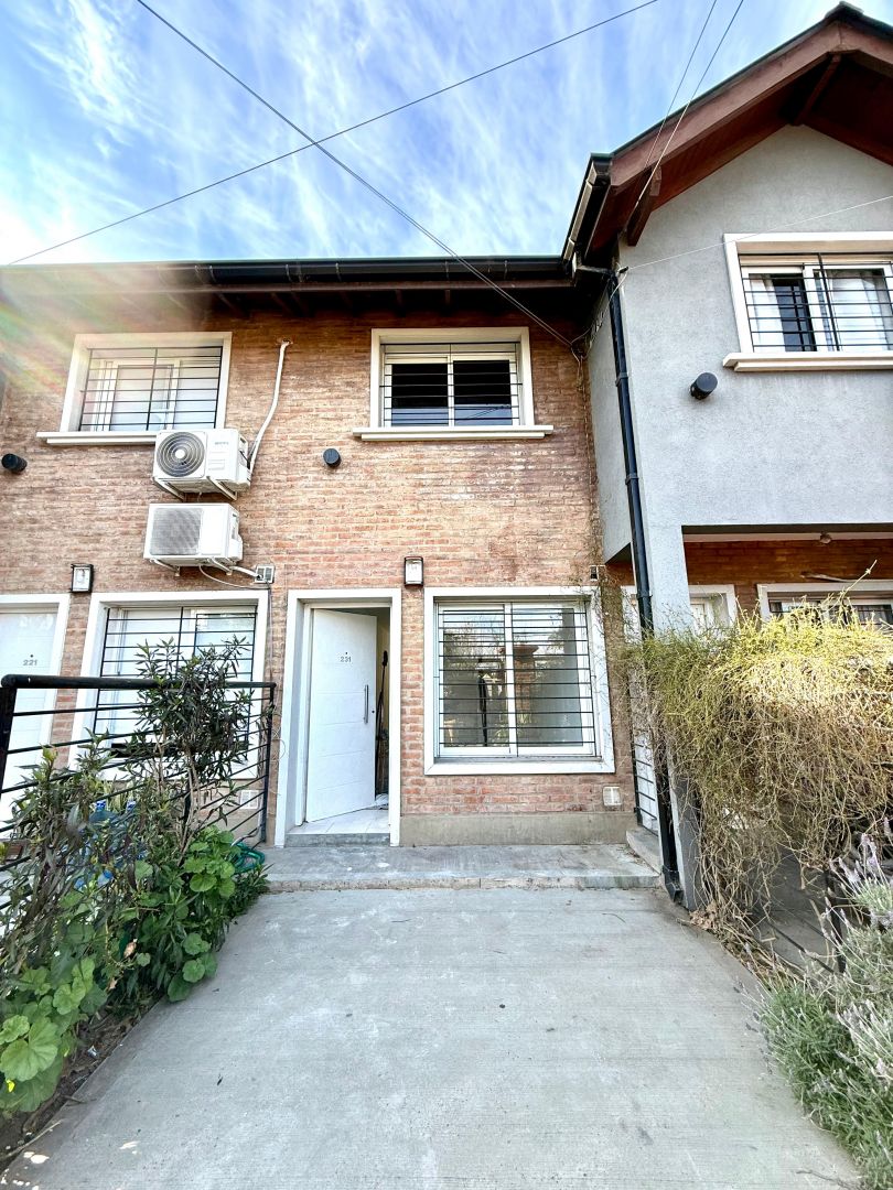 Casa en Alquiler en San Miguel, G.B.A. Zona Norte