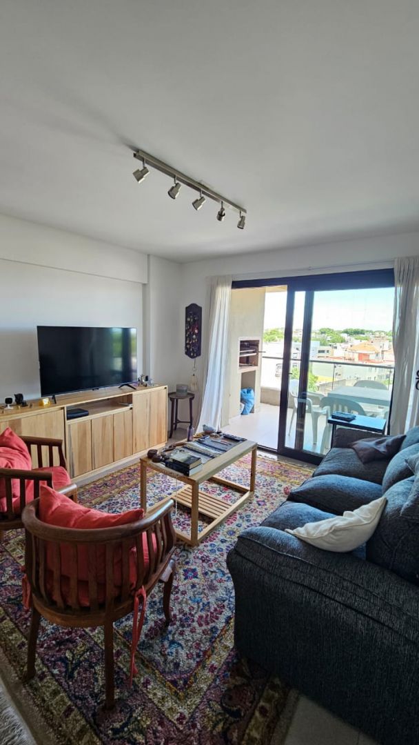 Departamento en Av. Centenario 1100