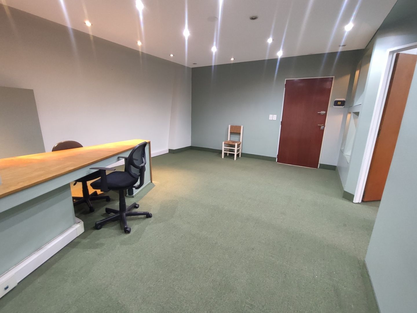 VENTA DE OFICINA EN Capital Federal - Retiro - 4