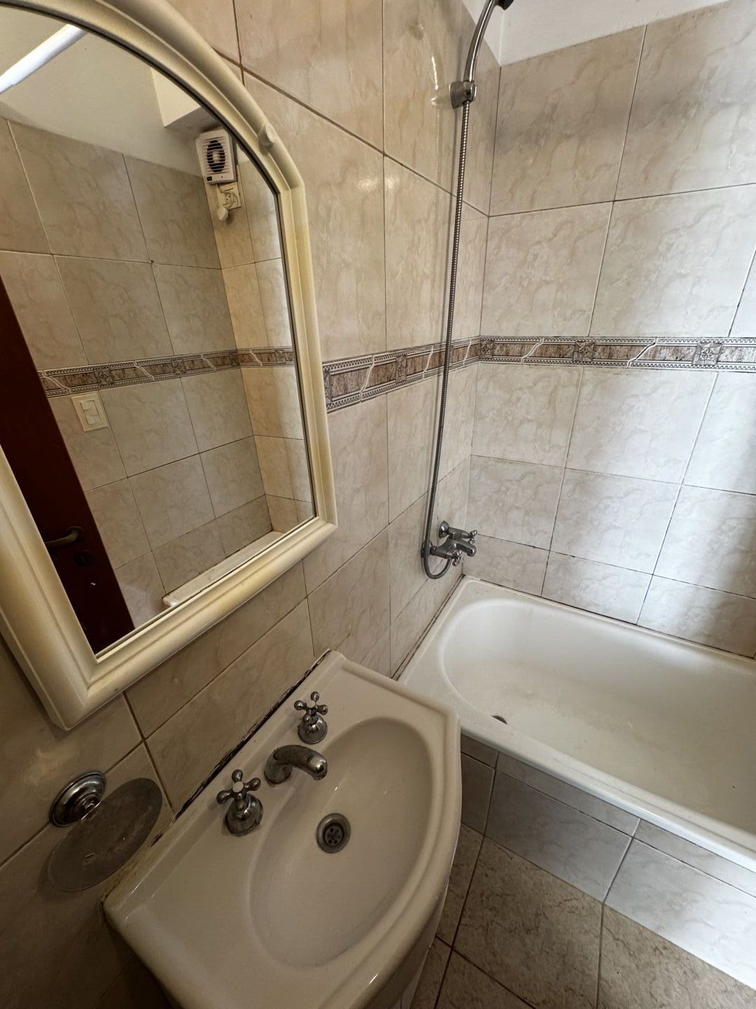 Departamento en Alquiler en Tres de Febrero, G.B.A. Zona Oeste