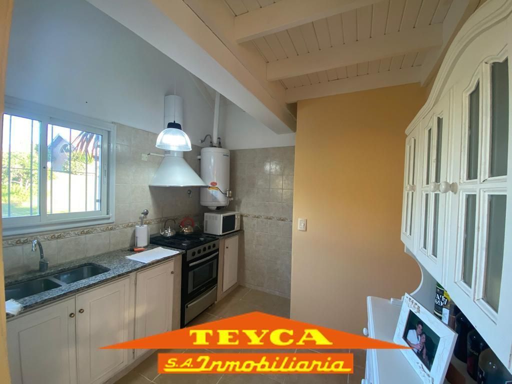 Casa en venta Lasalle 4 ambientes