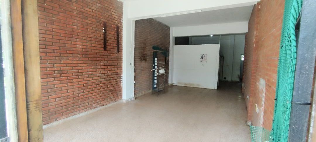 VENTA DE LOCAL EN Villa Gesell - Sur - 33