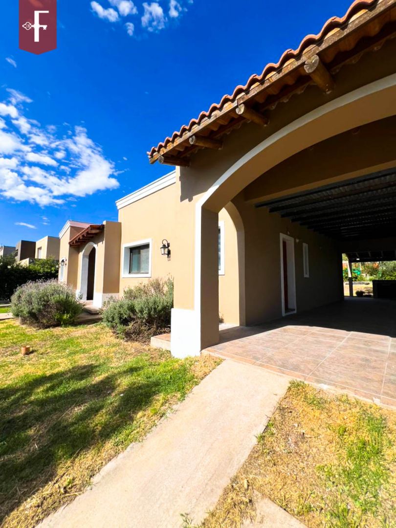 VENTA DE CASA EN San Luis - 1