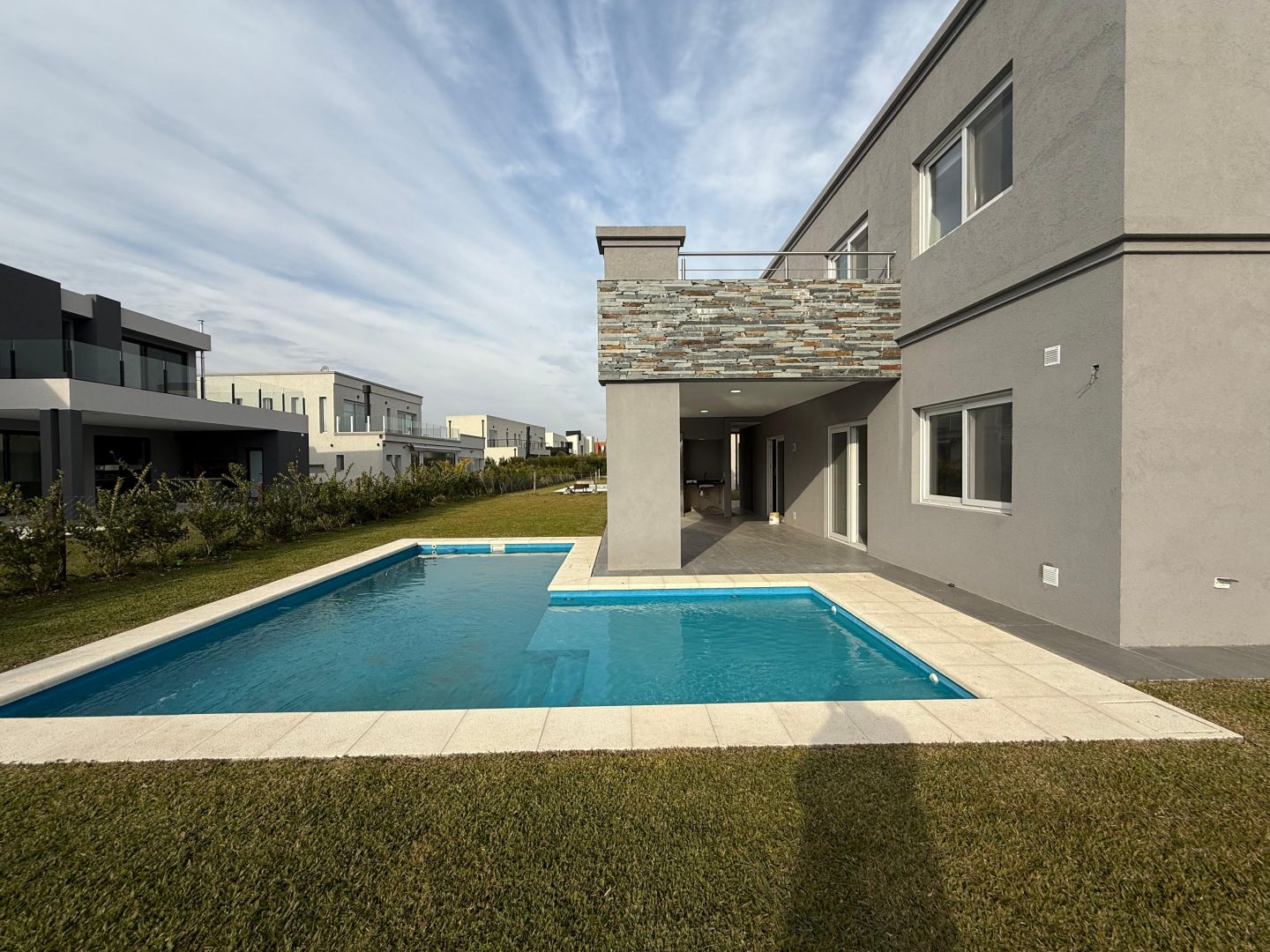 Casa EN ALQUILER