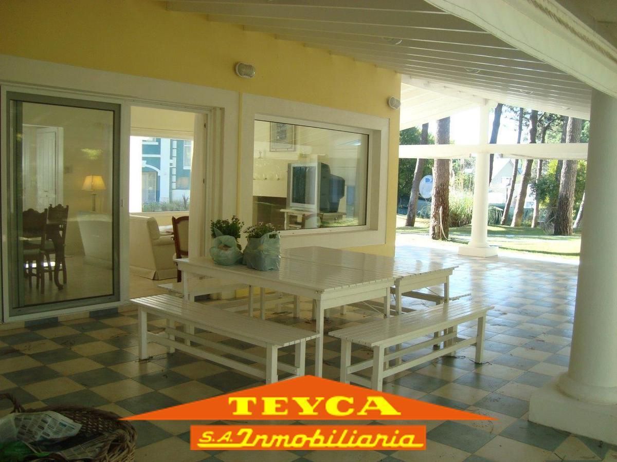 Casa en venta Pinamar Chico 5 ambientes