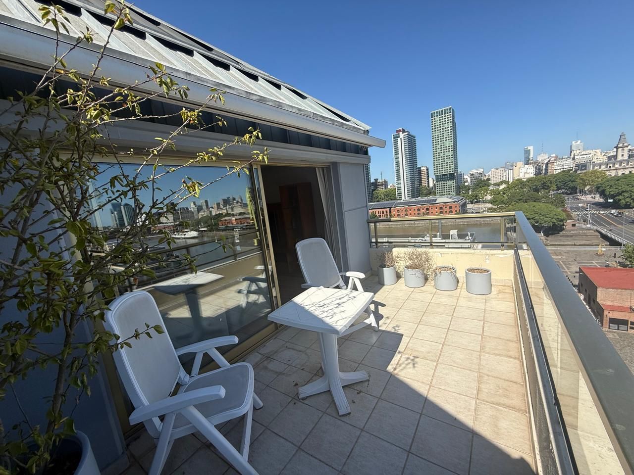 ALQUILER DE DEPARTAMENTO EN Capital Federal - Puerto Madero - 2