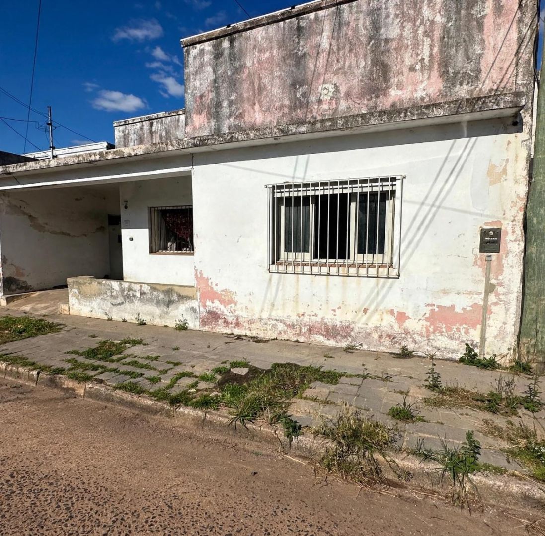 Casa en PADRE SERVIN 200