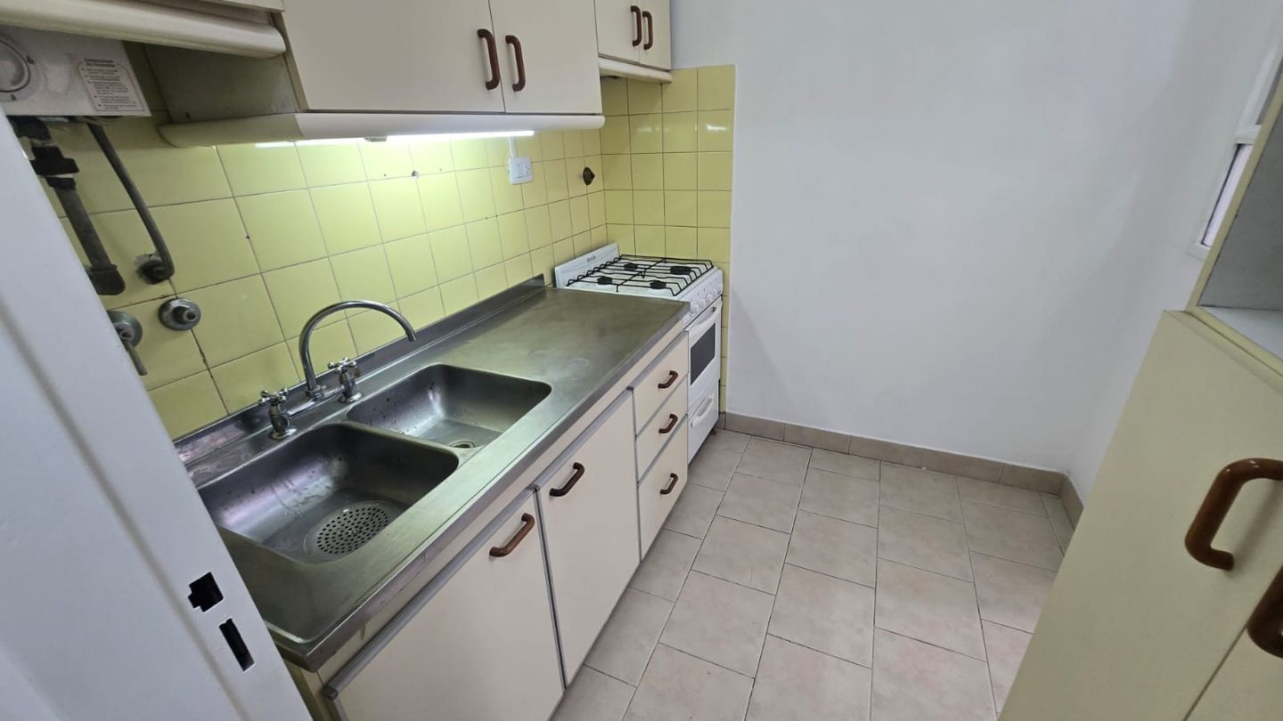 Departamento en AV URQUIZA 5000