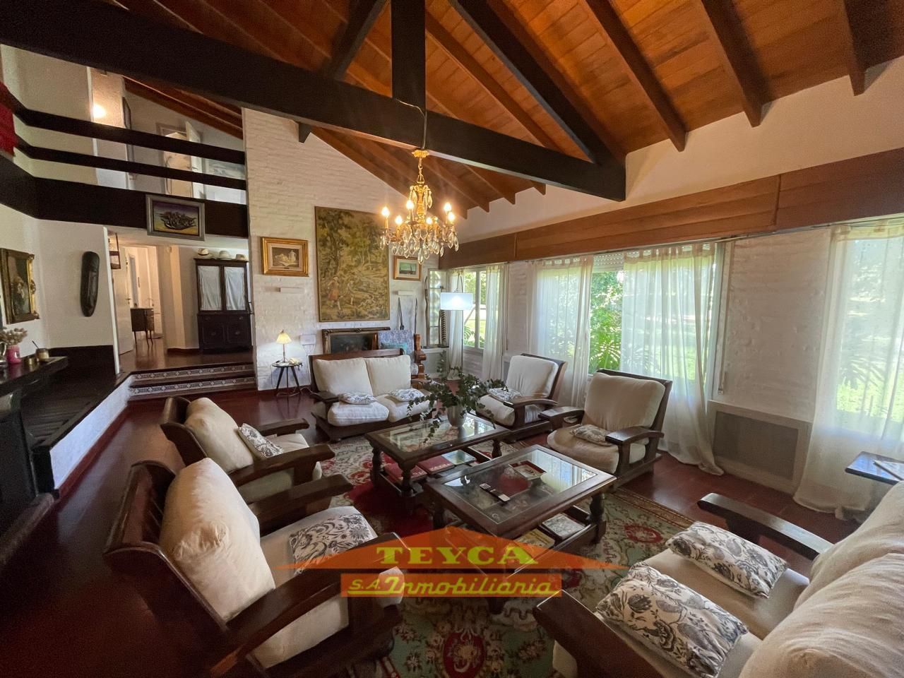 Casa en venta Lasalle 5 ambientes