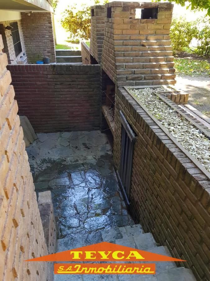 Casa en venta Lasalle 5 ambientes