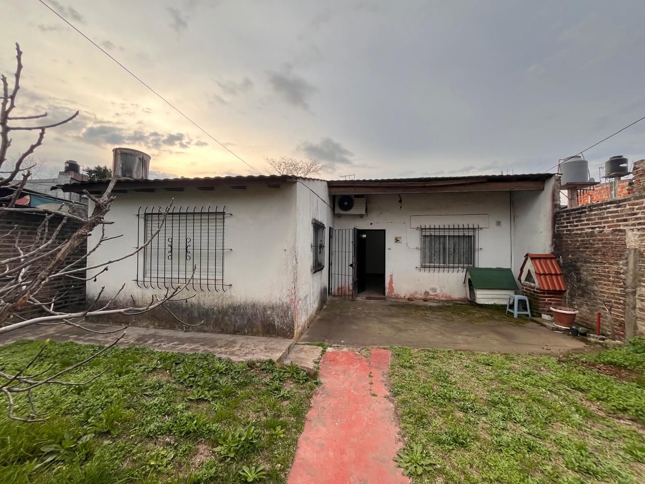 VENTA DE CASA EN Esteban Echeverría - El Jagüel - 2