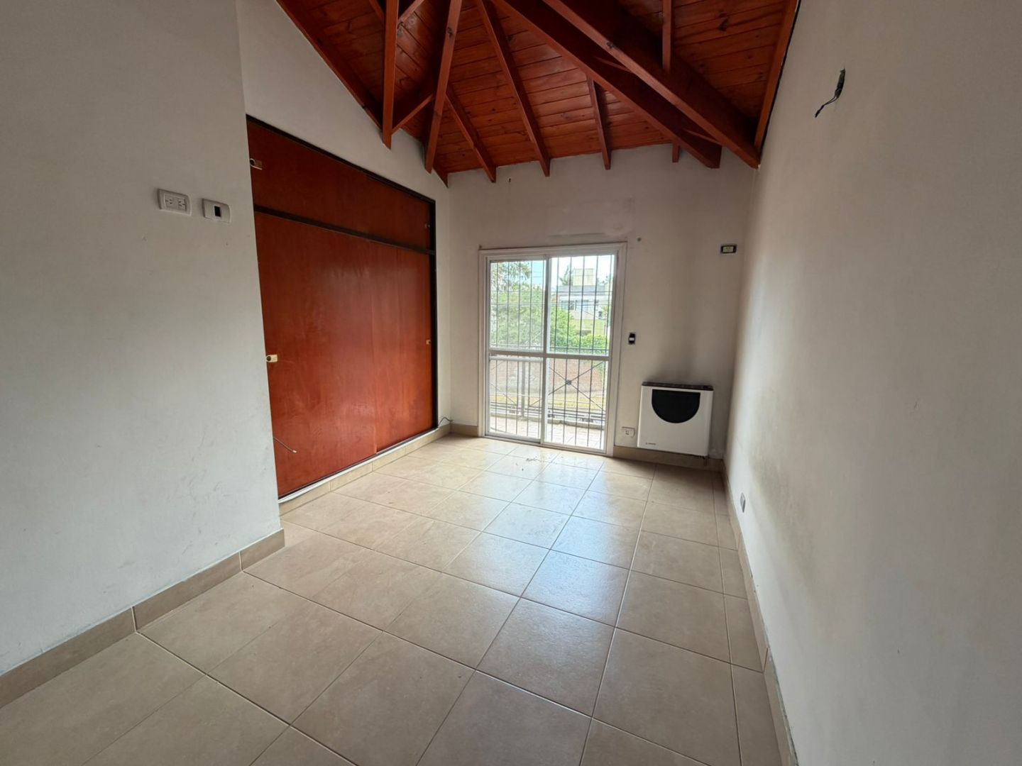 ALQUILER DE CASA EN San Miguel - Muñiz - 14