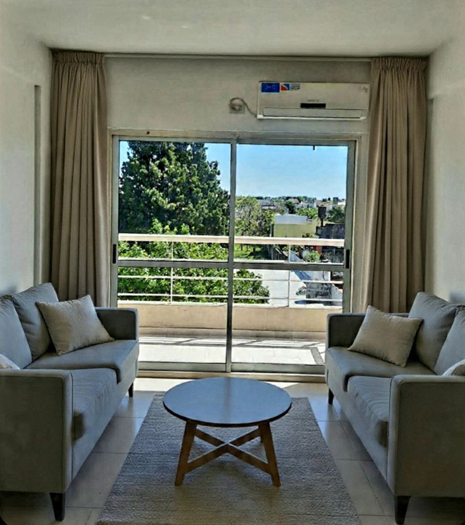 VENTA DE DEPARTAMENTO EN Tres de Febrero - Caseros - 1