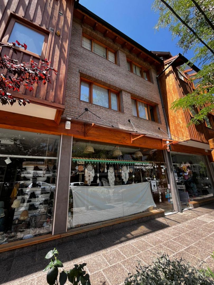 Local en San Martín De Los Andes,  | MEM863 | Mercado Inmobiliario