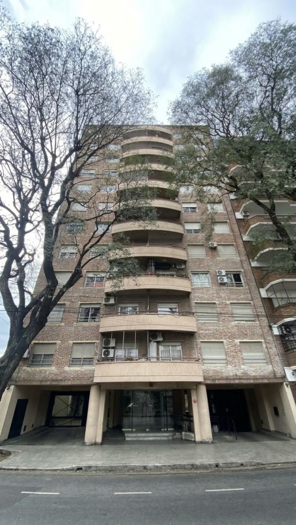 Departamento en AVENIDA DIRECTOR 3300
