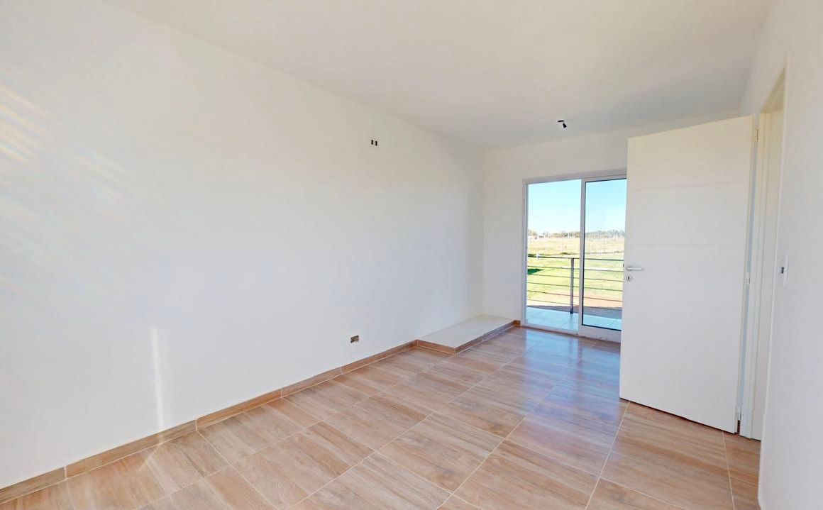 VENTA DE CASA EN Ezeiza - Laguna Azul - 27