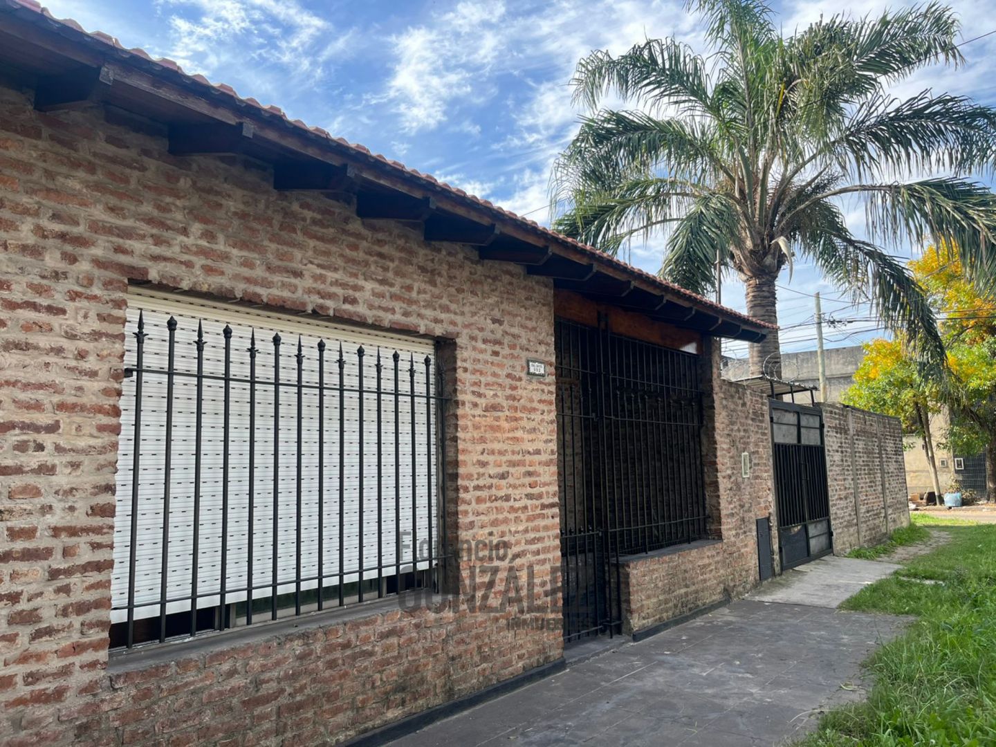 Casa en alquiler Lomas Del Mirador 3 ambientes