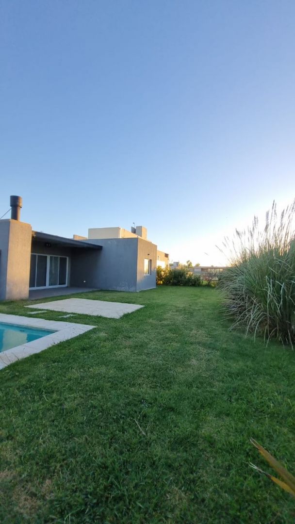 Casa EN ALQUILER
