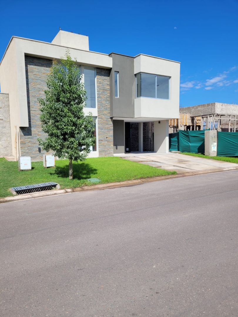 Casa en Venta en Guaymallen, Mendoza
