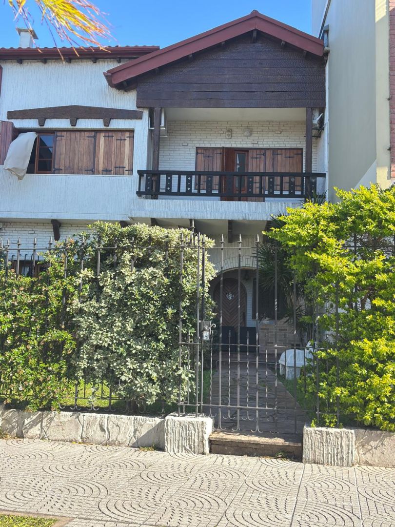 Casa en Siete Jefes 3 ambientes