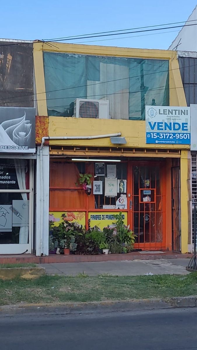 Local Comercial en Venta en Tres de Febrero, G.B.A. Zona Oeste