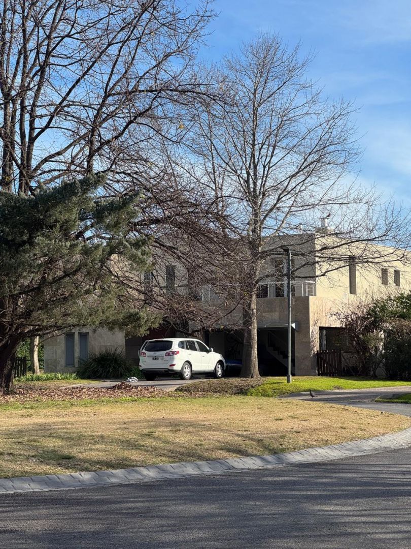 VENTA DE CASA EN DEL VISO - AYRES DEL PILAR - 4
