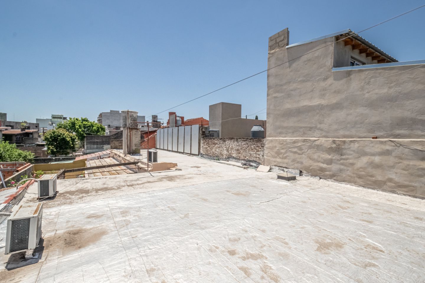 VENTA DE CASA EN Tres de Febrero - Loma Hermosa - 38