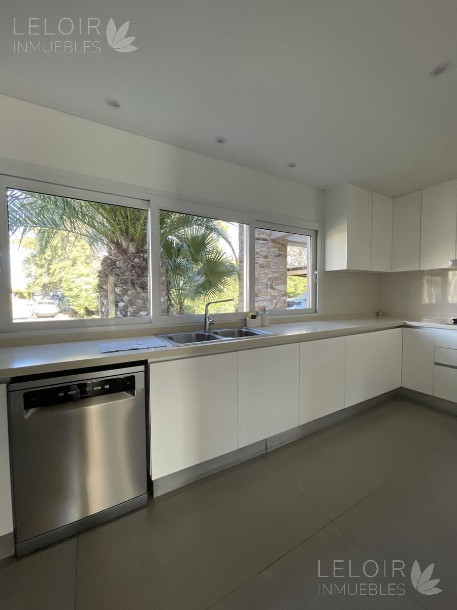 Casa en Venta en Ituzaingo, G.B.A. Zona Oeste