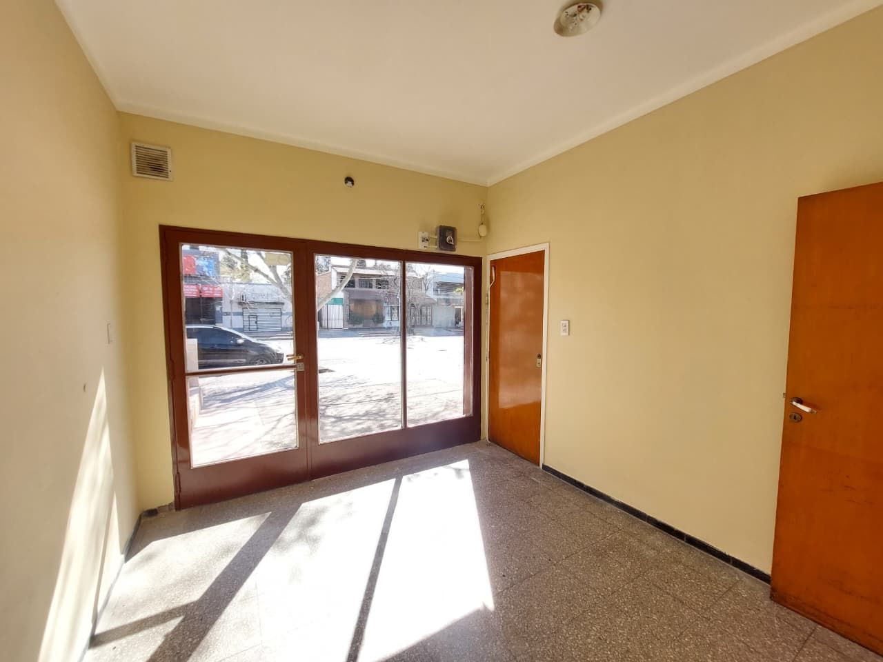 Local Comercial en Alquiler en Maipu, Mendoza