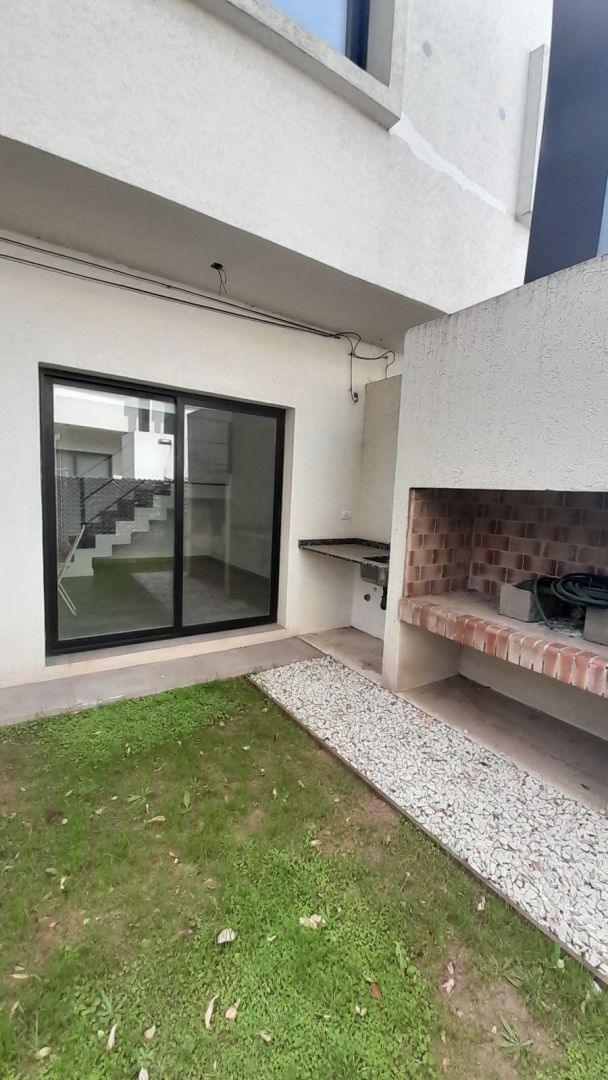 Casa en Venta en Ituzaingo, G.B.A. Zona Oeste
