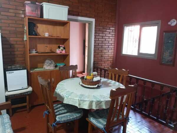 Casa en venta Madame Elisa Alicia Linch 5 ambientes