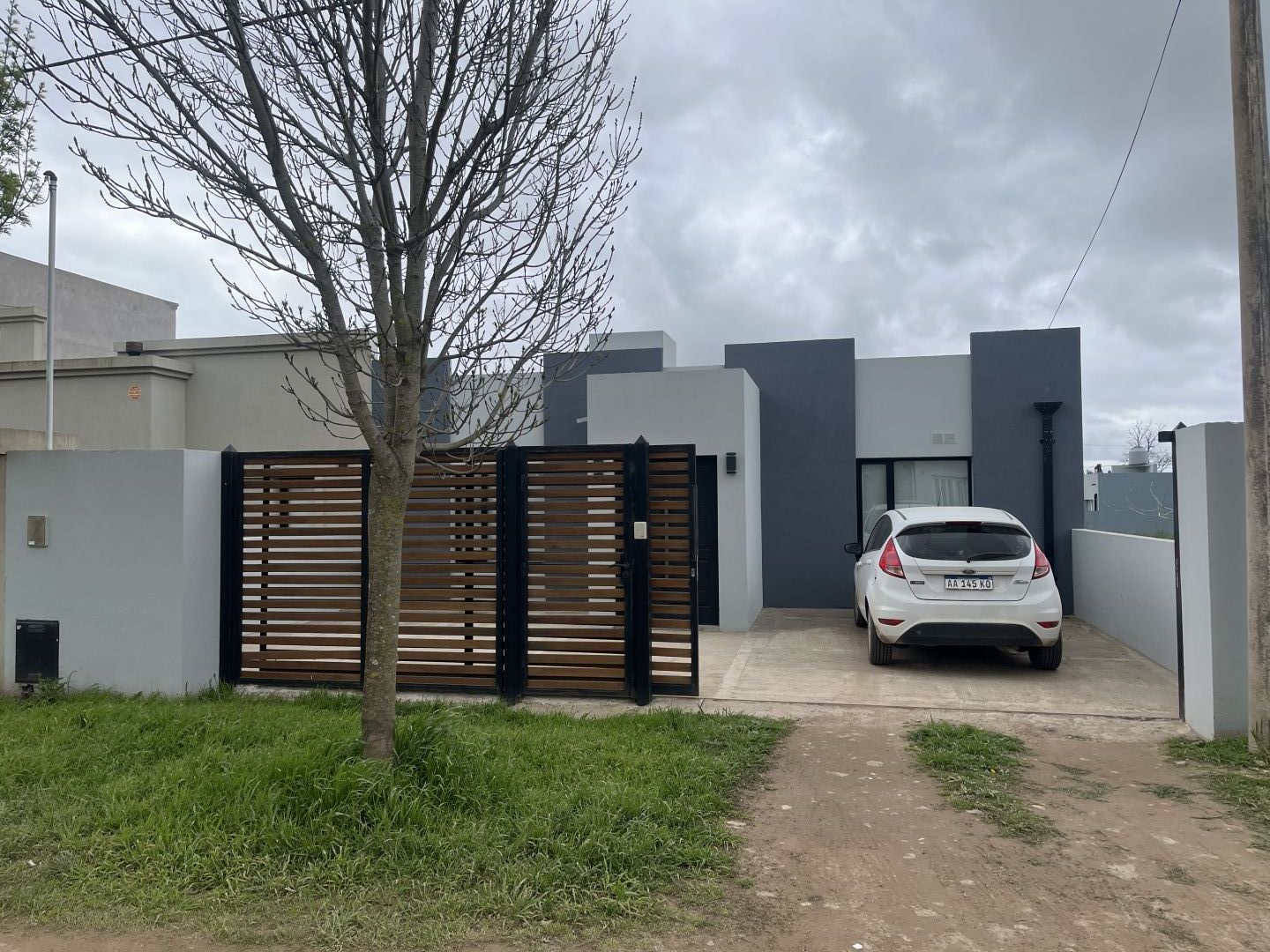 Casa en 24 entre 55 y 57