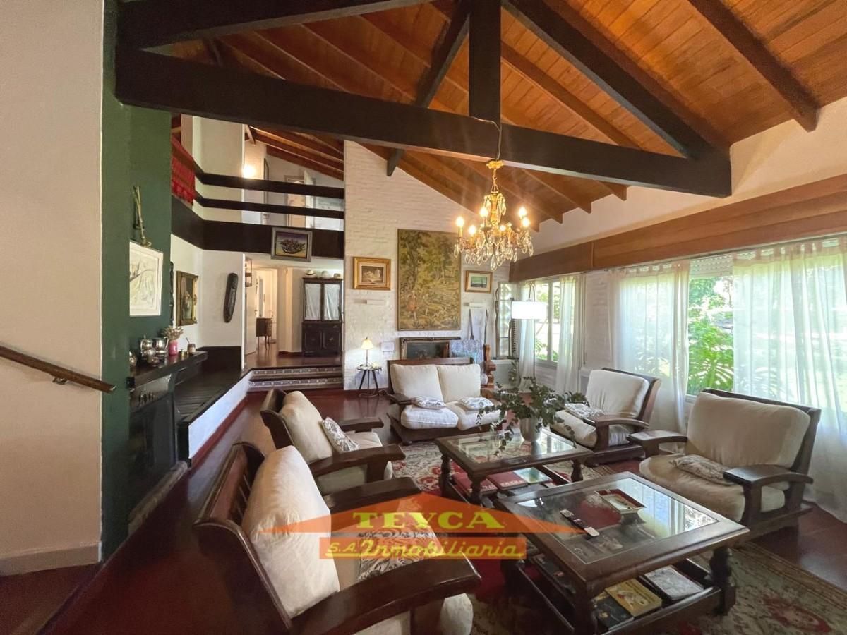 Casa en venta Lasalle 5 ambientes