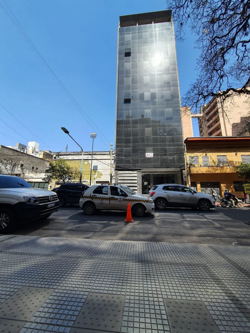 Oficina en LAMADRID 400