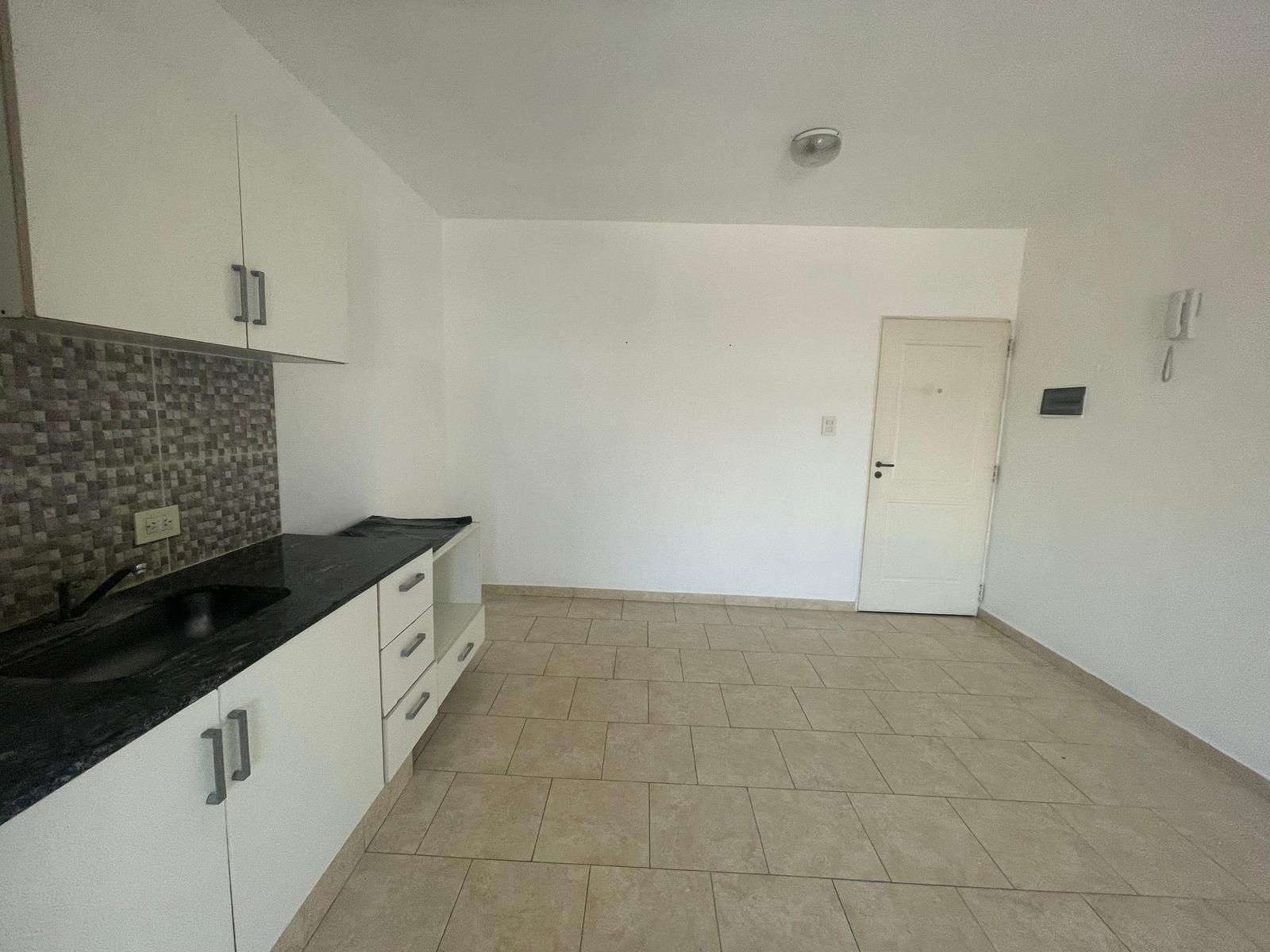 Departamento en Venta en Tres de Febrero, G.B.A. Zona Oeste