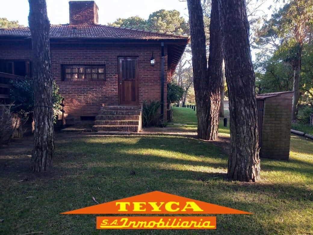 Casa en venta Lasalle 4 ambientes